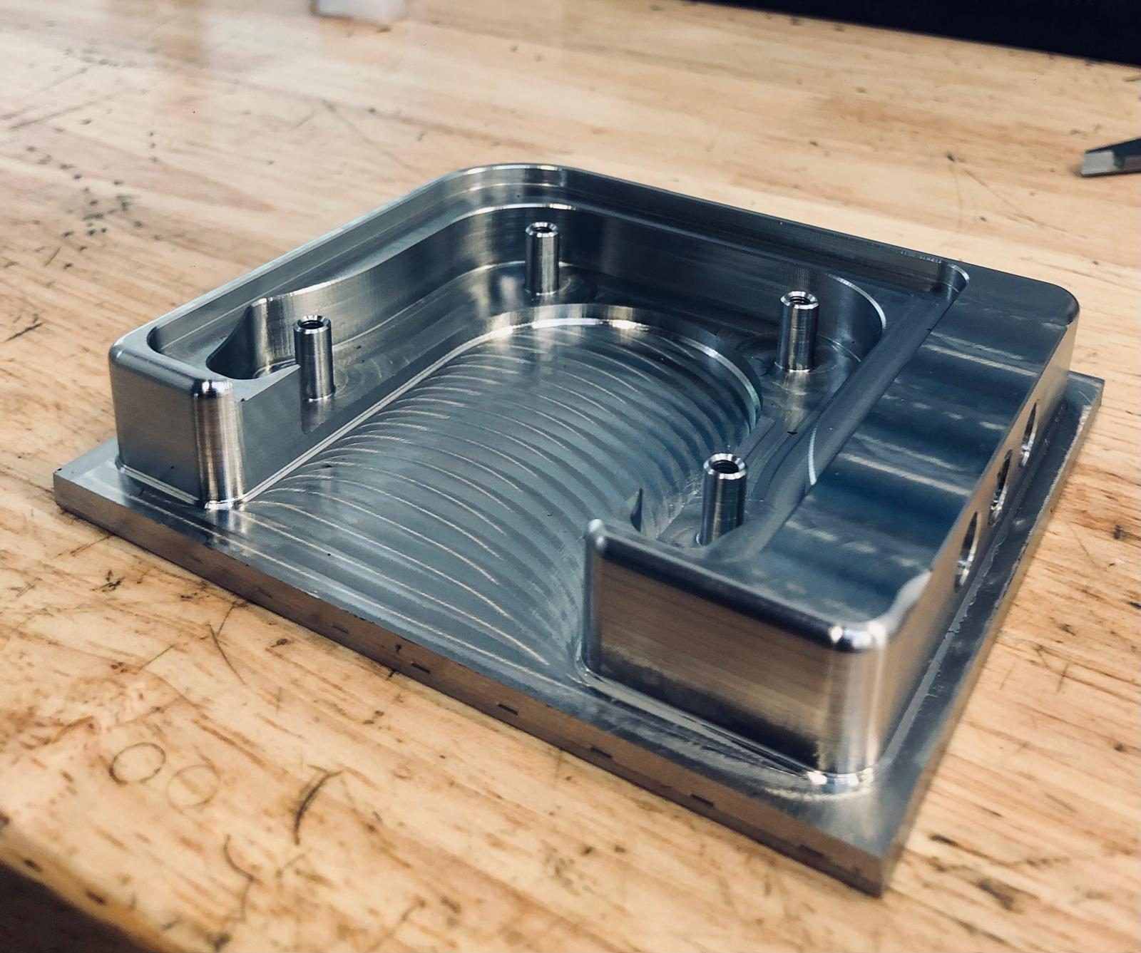 Pièce en inox 316L avec poche fraisée
