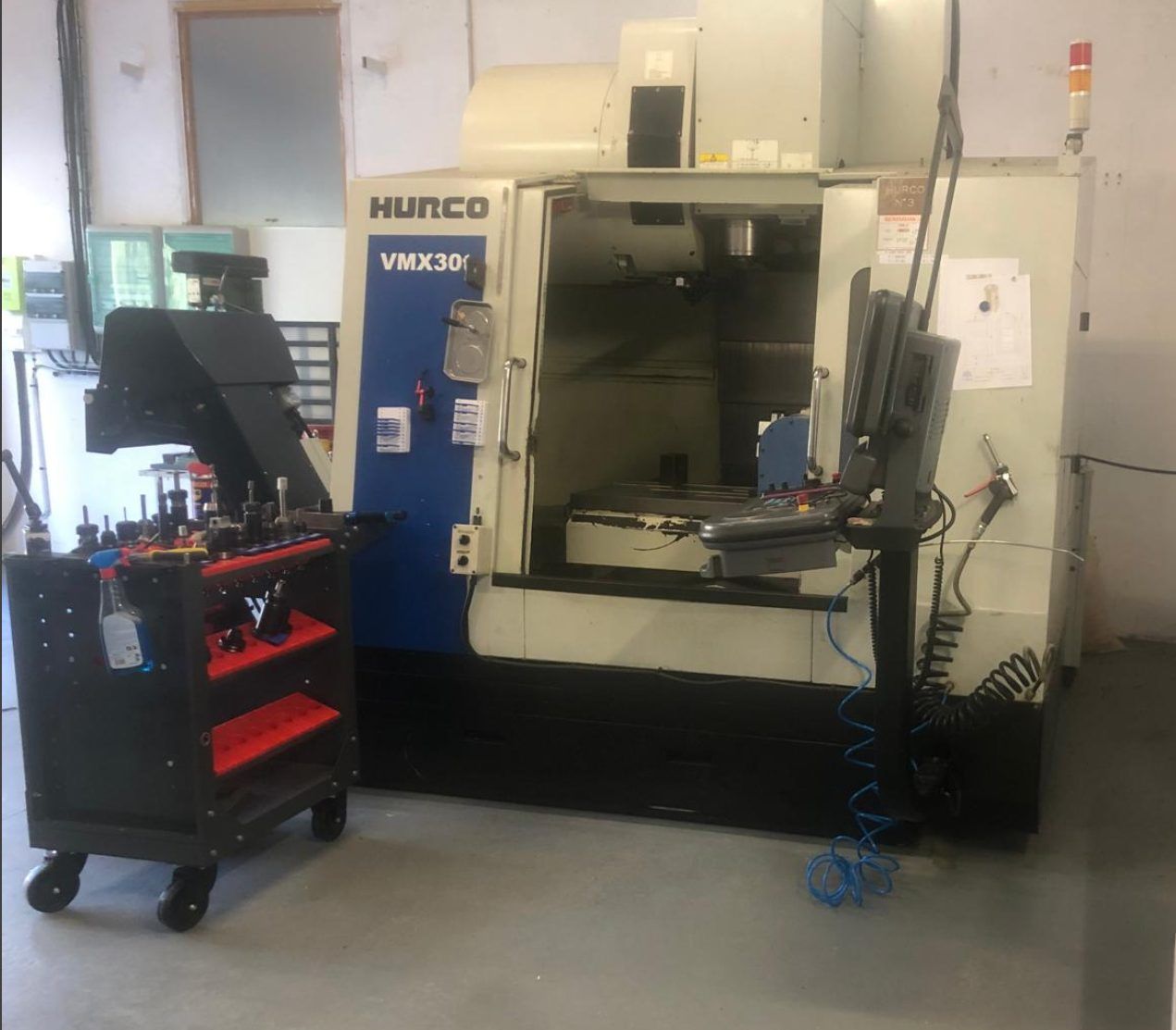 Centre d'usinage Hurco VMX30i